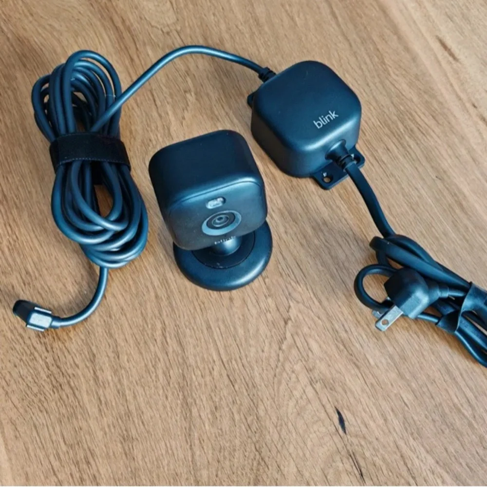 Blink 2 mini indoor camera